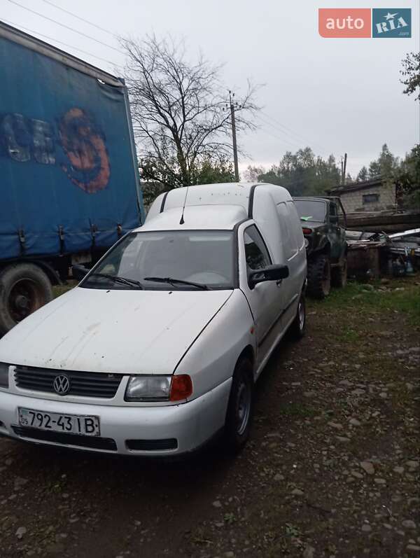 Грузовой фургон Volkswagen Caddy 1996 в  фото Грузовой фургон Volkswagen Caddy 1996 в
