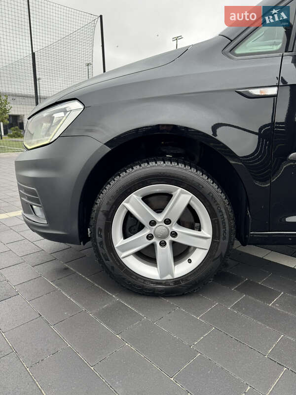 Минивэн Volkswagen Caddy 2017 в Мукачево