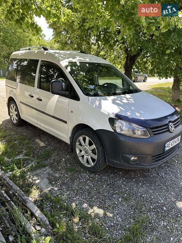 Минивэн Volkswagen Caddy 2011 в 