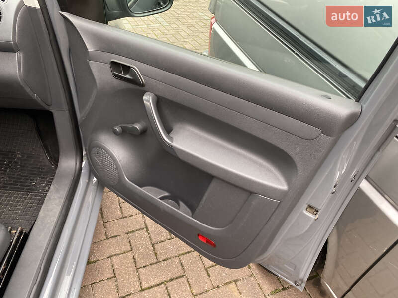 Мінівен Volkswagen Caddy 2012 в Луцьку