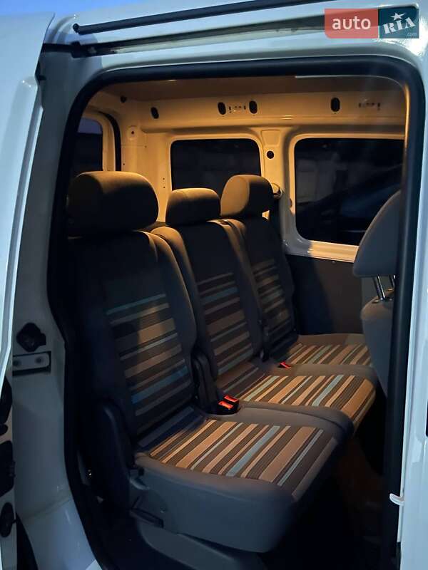 Минивэн Volkswagen Caddy 2013 в Одессе