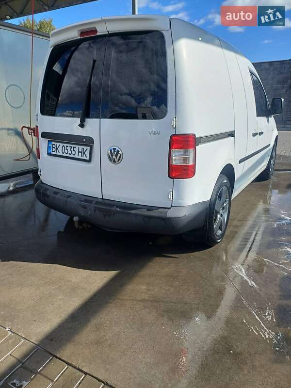 Грузовой фургон Volkswagen Caddy 2005 в Рокитном