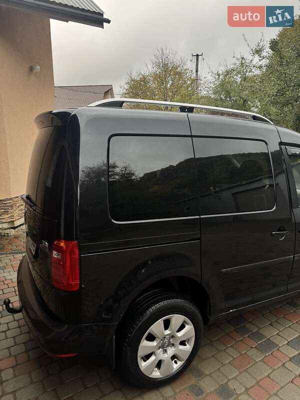 Минивэн Volkswagen Caddy 2015 в Тячеве