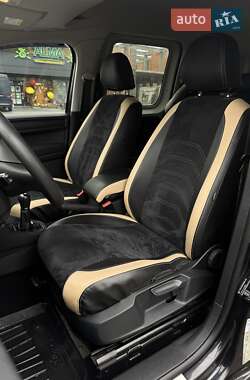 Минивэн Volkswagen Caddy 2015 в 