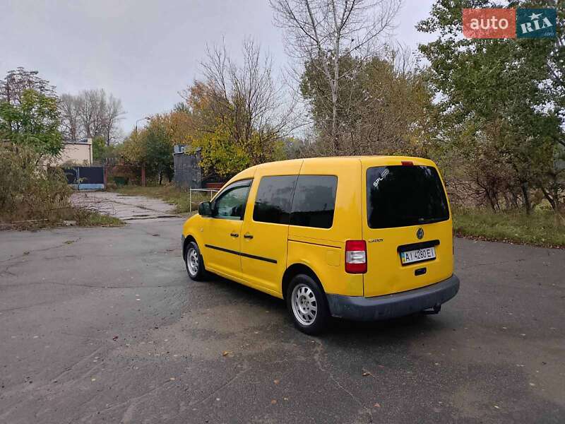 Минивэн Volkswagen Caddy 2006 в Киеве