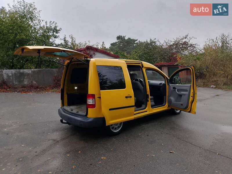 Минивэн Volkswagen Caddy 2006 в Киеве