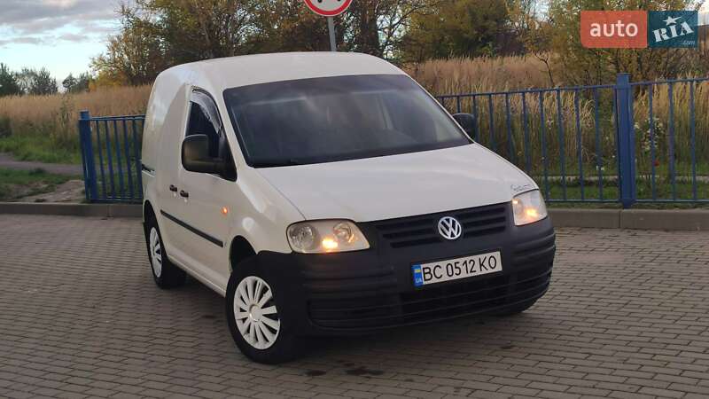 Грузовой фургон Volkswagen Caddy 2006 в Дрогобыче