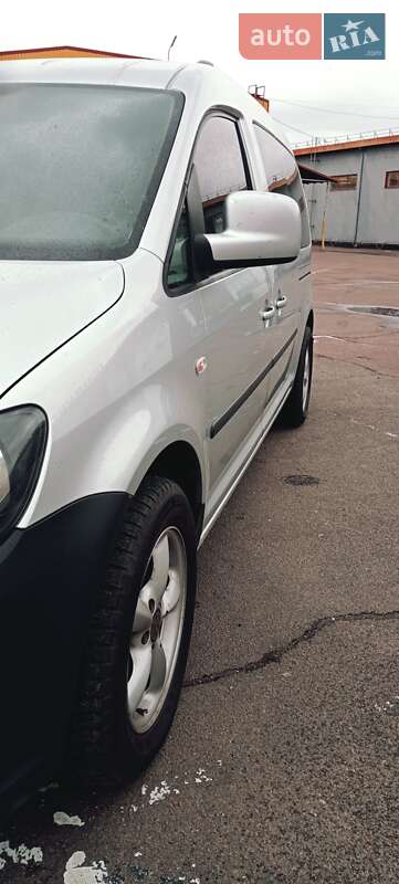 Минивэн Volkswagen Caddy 2015 в Житомире