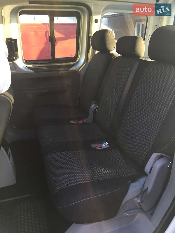 Минивэн Volkswagen Caddy 2009 в Залещиках
