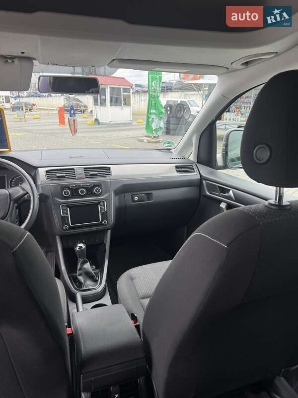 Мінівен Volkswagen Caddy 2016 в Чернівцях фото 13 Мінівен Volkswagen Caddy 2016 в Чернівцях