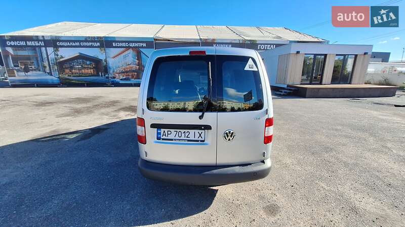 Минивэн Volkswagen Caddy 2008 в Киеве