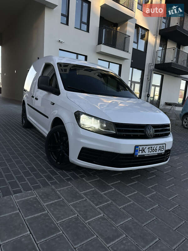 Минивэн Volkswagen Caddy 2015 в Ровно