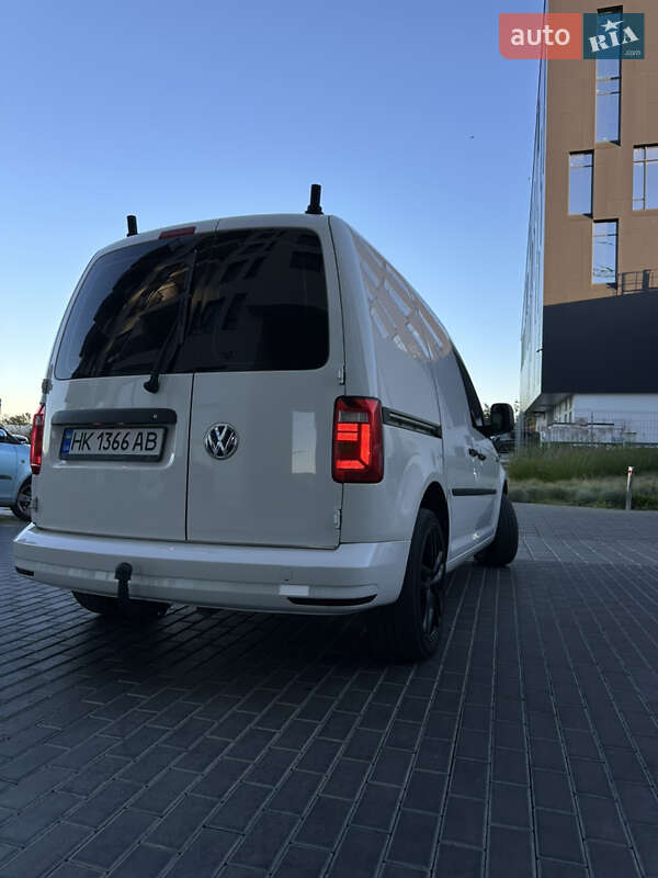 Минивэн Volkswagen Caddy 2015 в Ровно
