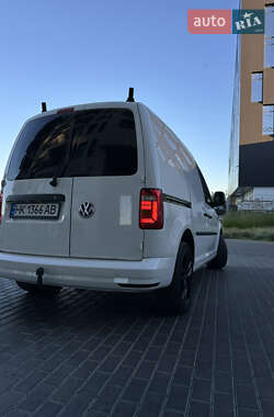 Мінівен Volkswagen Caddy 2015 в 