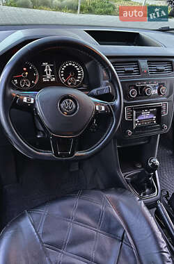 Мінівен Volkswagen Caddy 2015 в 