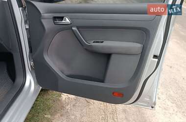 Мінівен Volkswagen Caddy 2011 в 