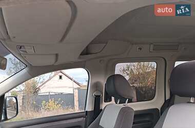 Мінівен Volkswagen Caddy 2011 в 