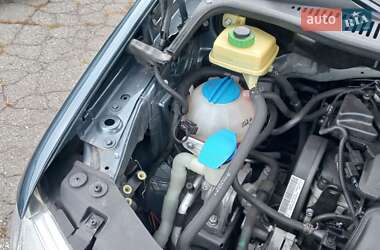 Минивэн Volkswagen Caddy 2009 в 