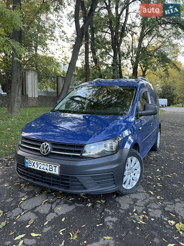 Минивэн Volkswagen Caddy 2015 в Черновцах