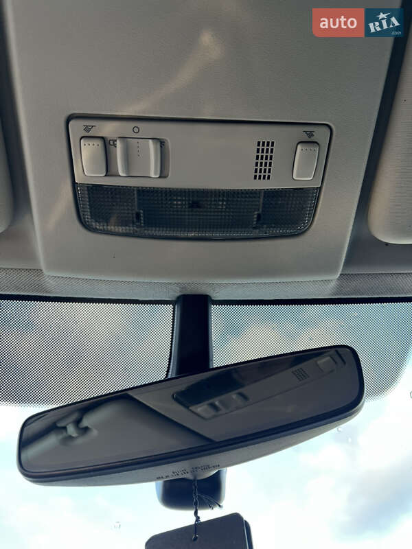 Минивэн Volkswagen Caddy 2015 в Черновцах