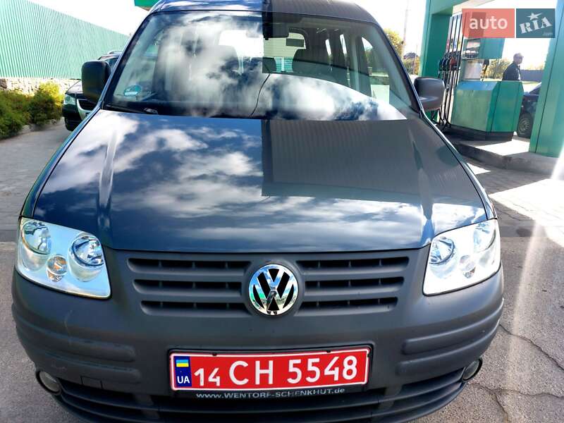 Минивэн Volkswagen Caddy 2010 в Черновцах