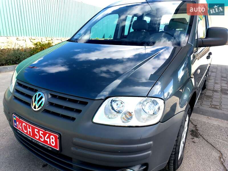 Минивэн Volkswagen Caddy 2010 в Черновцах