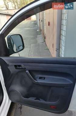 Вантажний фургон Volkswagen Caddy 2014 в 