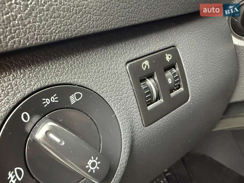 Минивэн Volkswagen Caddy 2016 в Львове фото 64 Минивэн Volkswagen Caddy 2016 в Львове