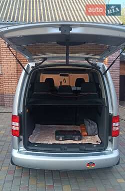Минивэн Volkswagen Caddy 2011 в 
