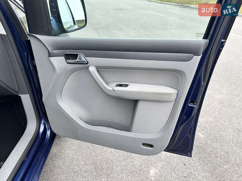 Минивэн Volkswagen Caddy 2008 в Виннице