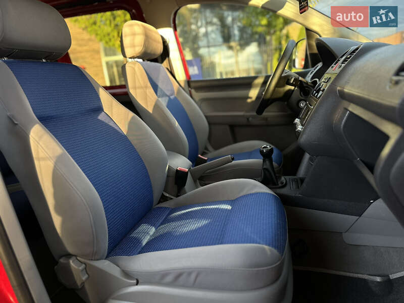 Минивэн Volkswagen Caddy 2006 в Виннице