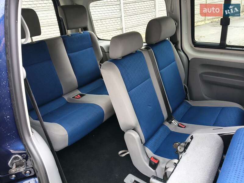 Минивэн Volkswagen Caddy 2009 в Ровно