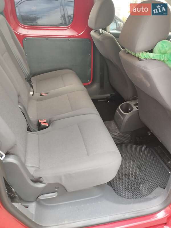 Минивэн Volkswagen Caddy 2014 в Ровно