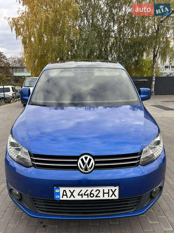 Минивэн Volkswagen Caddy 2014 в 