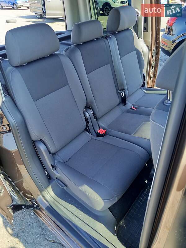 Мінівен Volkswagen Caddy 2015 в Рівному