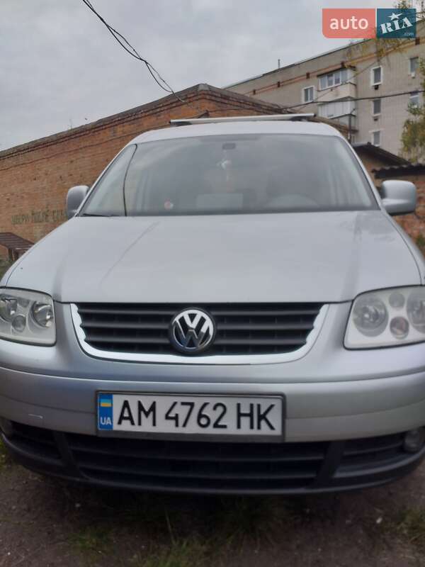 Минивэн Volkswagen Caddy 2009 в Житомире