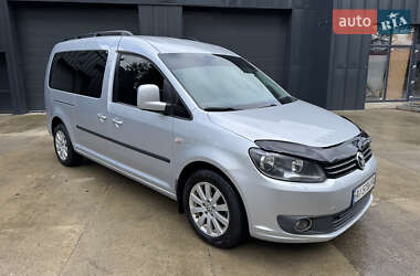 Минивэн Volkswagen Caddy 2011 в 