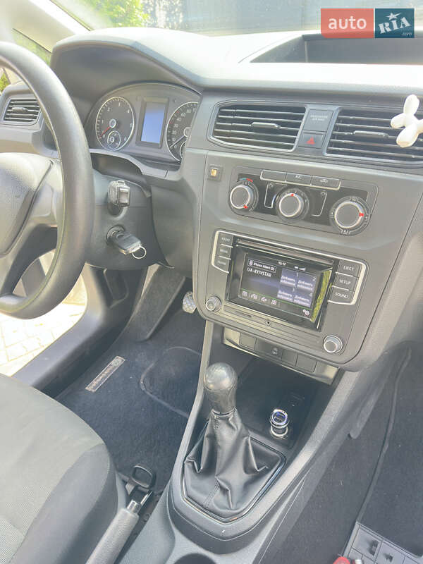 Грузовой фургон Volkswagen Caddy 2016 в Кривом Роге