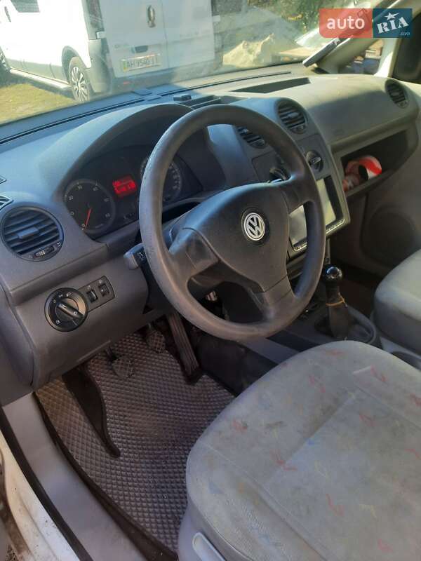 Вантажний фургон Volkswagen Caddy 2008 в Олександрівці (Краматорського району)