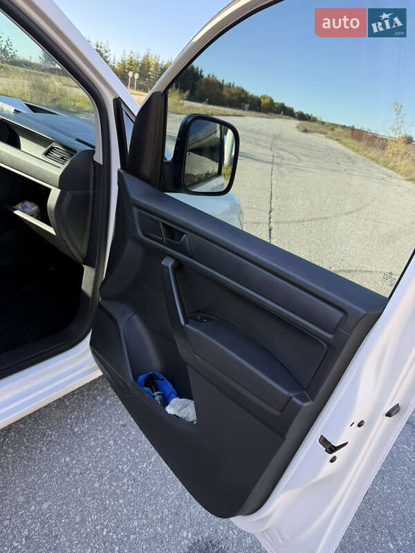 Мінівен Volkswagen Caddy 2015 в Тернополі фото 20 Мінівен Volkswagen Caddy 2015 в Тернополі