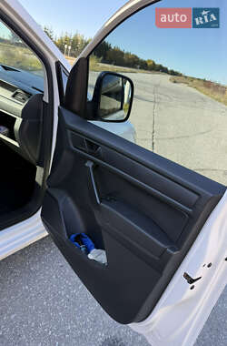 Минивэн Volkswagen Caddy 2015 в 