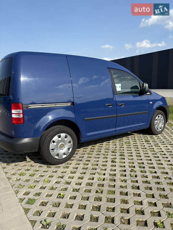 Грузовой фургон Volkswagen Caddy 2012 в Хмельницком