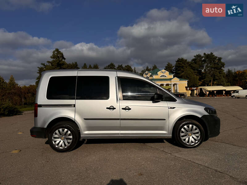 Минивэн Volkswagen Caddy 2017 в Умани