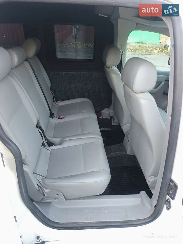 Мінівен Volkswagen Caddy 2007 в Луцьку