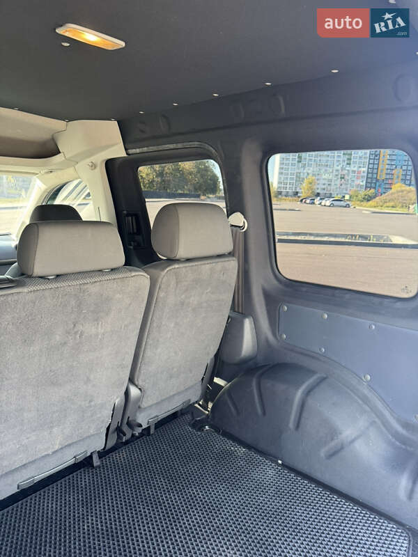 Минивэн Volkswagen Caddy 2012 в Коропе фото 21 Минивэн Volkswagen Caddy 2012 в Коропе