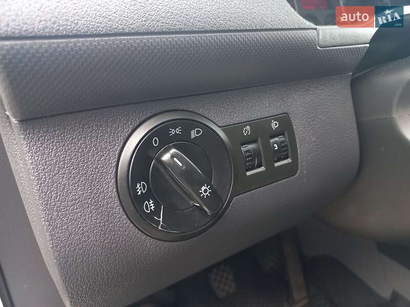 Грузовой фургон Volkswagen Caddy 2007 в Ивано-Франковске фото 20 Грузовой фургон Volkswagen Caddy 2007 в Ивано-Франковске