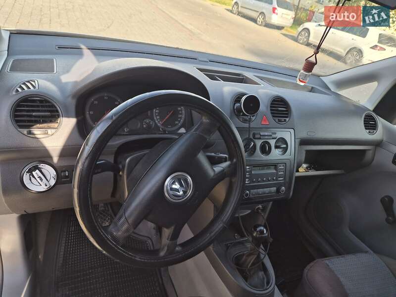 Минивэн Volkswagen Caddy 2005 в Львове