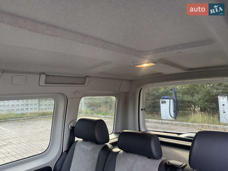 Минивэн Volkswagen Caddy 2013 в Львове