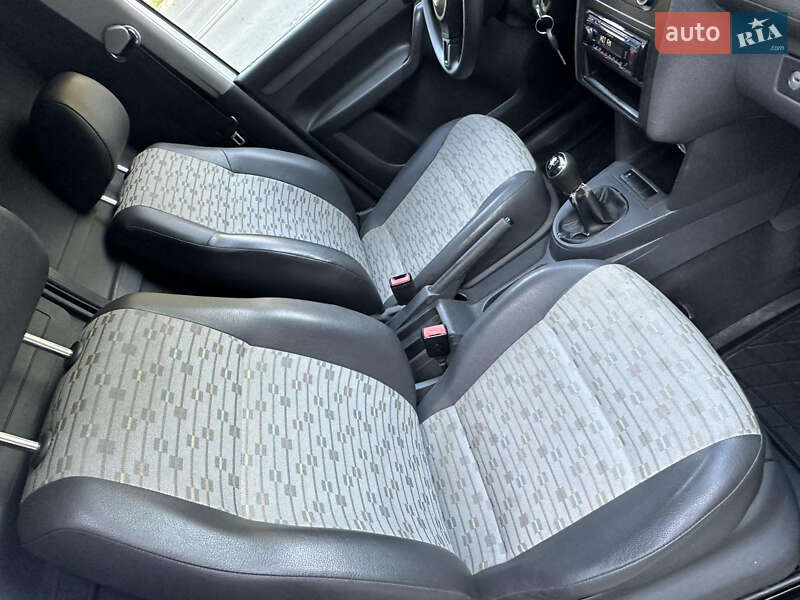Грузовой фургон Volkswagen Caddy 2012 в Киеве фото 9 Грузовой фургон Volkswagen Caddy 2012 в Киеве