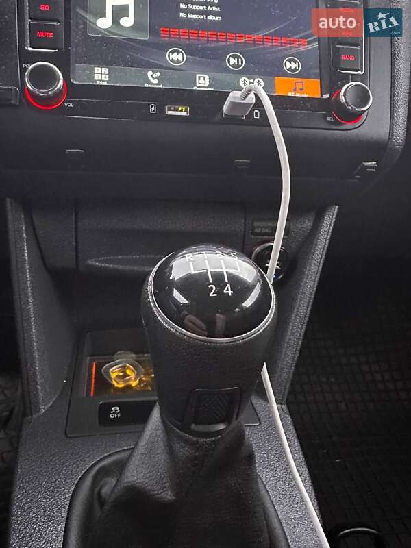 Мінівен Volkswagen Caddy 2014 в Сарнах